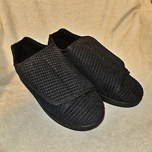 Silvert's Adaptive Footwear Slippers For Men Size 12 Black - Picture 1 of 6